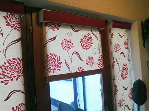 roller-blinds-with-matching-red-pelmet-and-solid-timber-bottom-bar-dunfanaghy_zpsd3d49304
